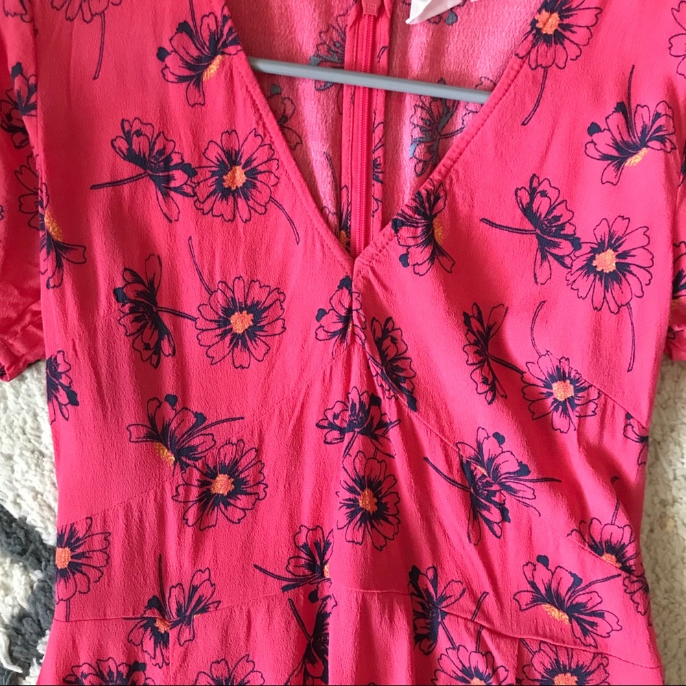 💕 3/$15 Bright pink floral dress